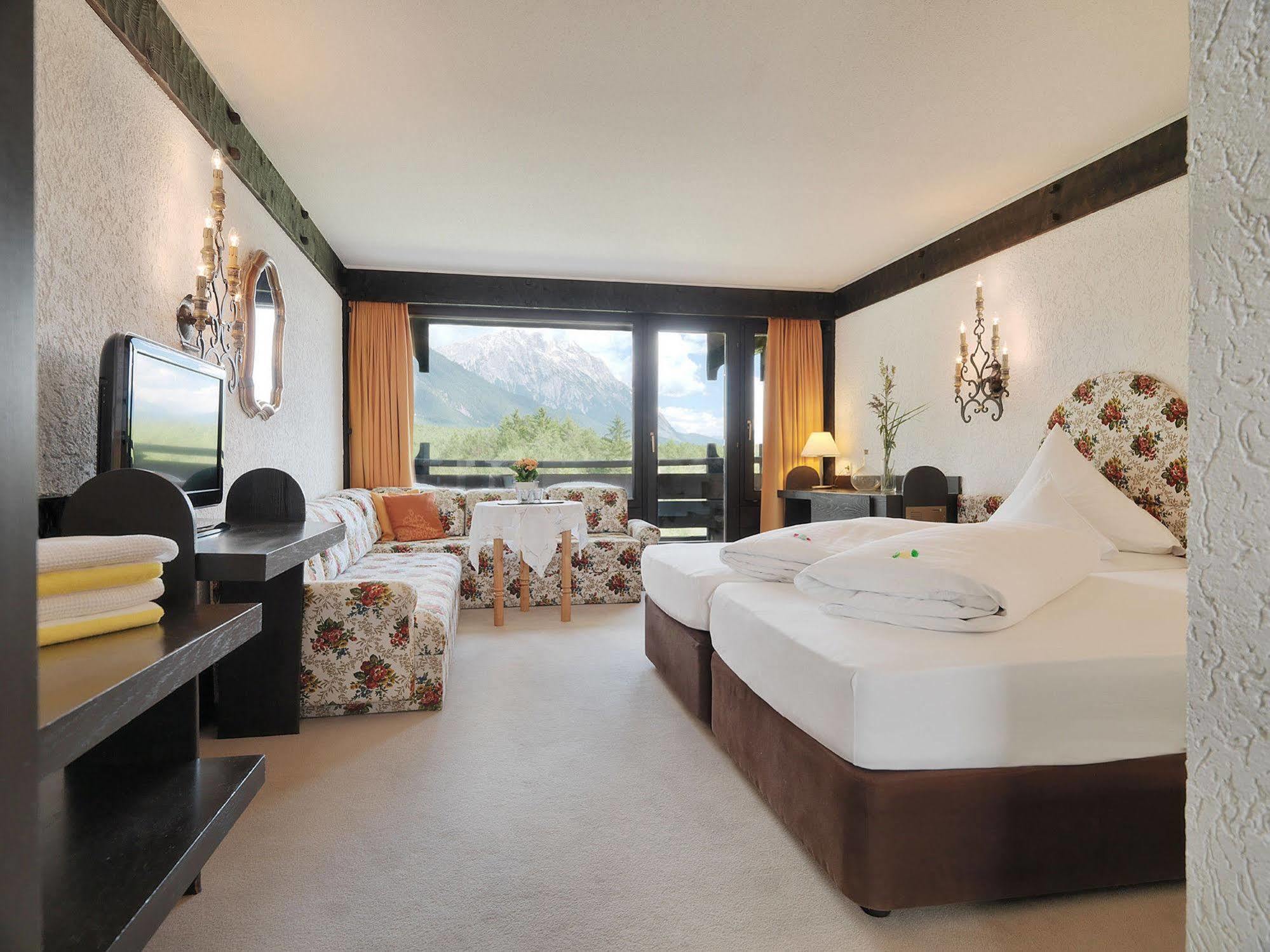 Kaysers Tirolresort - Wohlfuehlhotel Fuer Erwachsene ميمنغ المظهر الخارجي الصورة