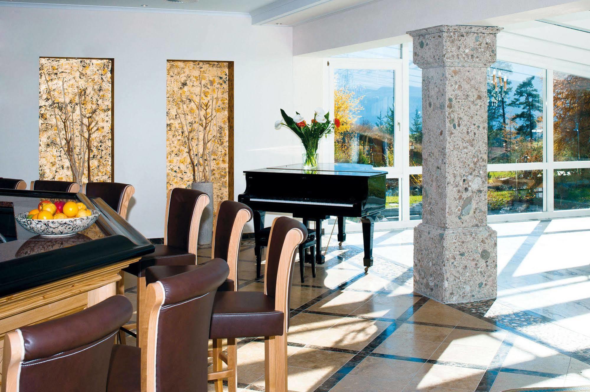 Kaysers Tirolresort - Wohlfuehlhotel Fuer Erwachsene ميمنغ المظهر الخارجي الصورة